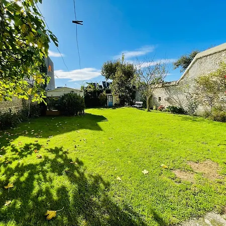 Apartamento Hoya, Appt En Front De Avec Jardin Partage Luc-sur-Mer