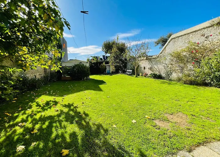 Apartamento Hoya, Appt En Front De Avec Jardin Partage Luc-sur-Mer